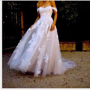 NEW - Wedding Gown